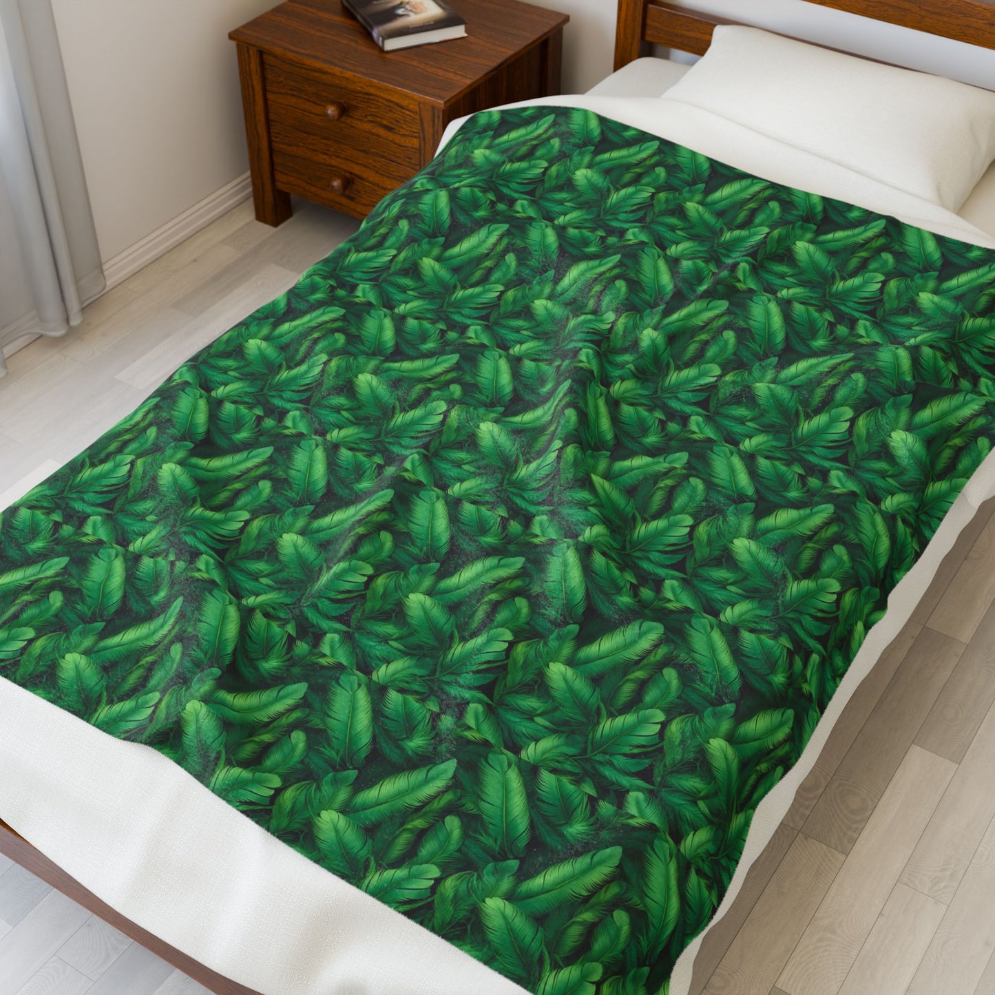 Lush Green Leaf Velveteen Plush Blanket, Cozy Home Decor, Gift for Plant Lovers, Tropical Vibes, Perfect for Holidays, Picnic, & Cozy Nights