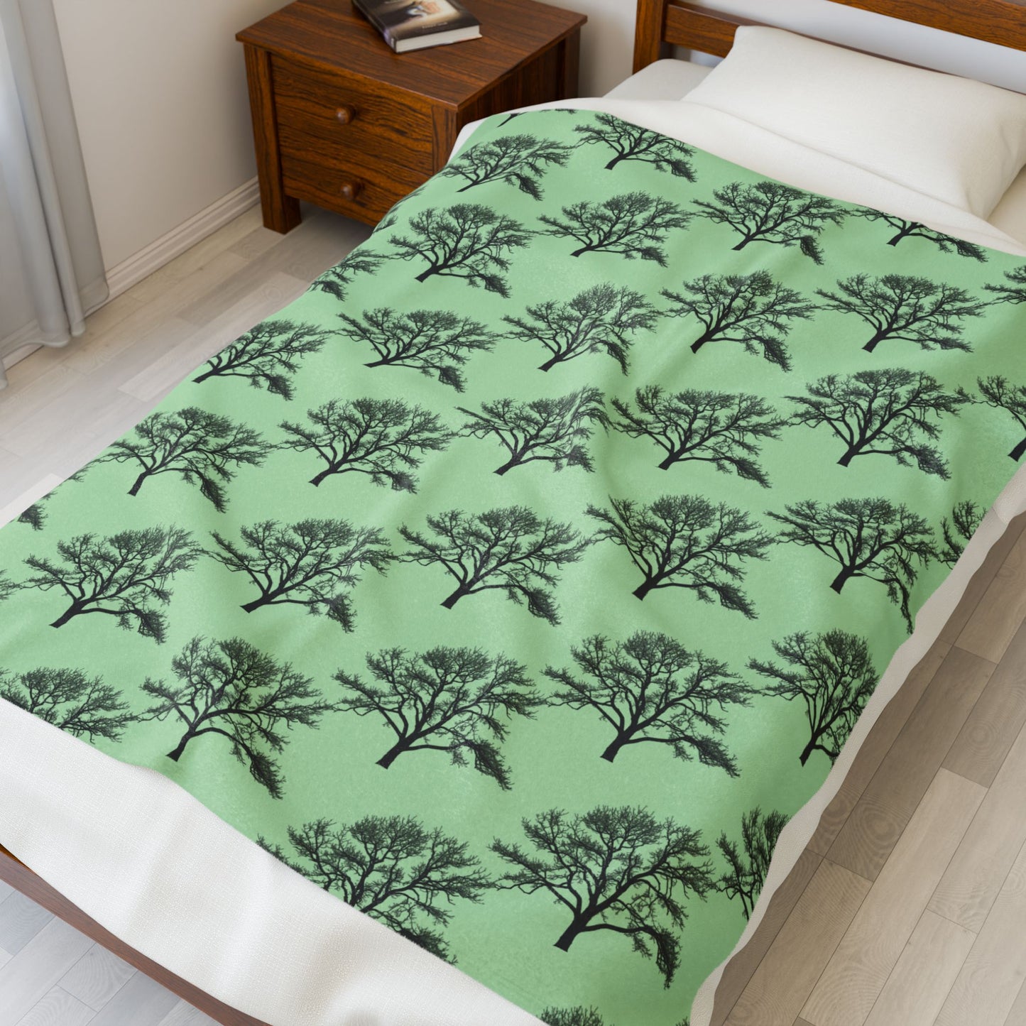 Cozy Tree Pattern Velveteen Plush Blanket, Soft Flannel Throw, Home Decor Gift, Warm Snuggle Blanket, Perfect for Winter
