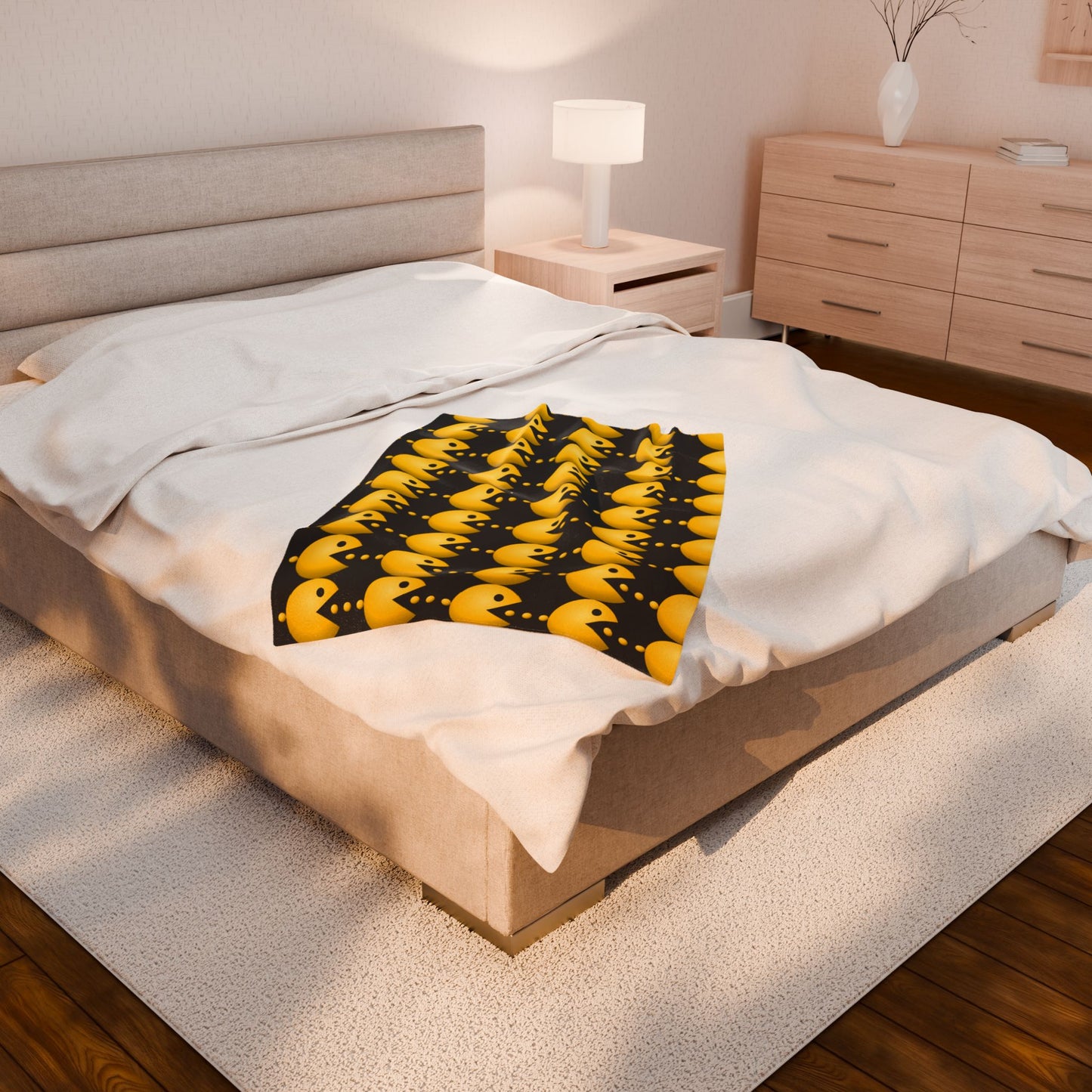 Pac-Man Velveteen Plush Blanket, Cozy Gaming Throw, Retro Style Decor, Gift for Gamers, Soft Fleece Blanket, Video Game Room Accessory