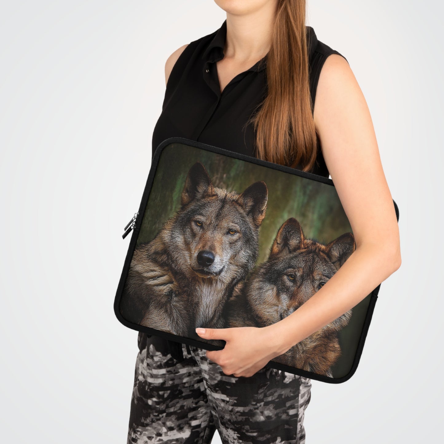Wolf Laptop Sleeve - Wildlife Lover Gift, Cute Wolf Design, Stylish Tech Accessory, Nature-Inspired Sleeve, Perfect for Home Office