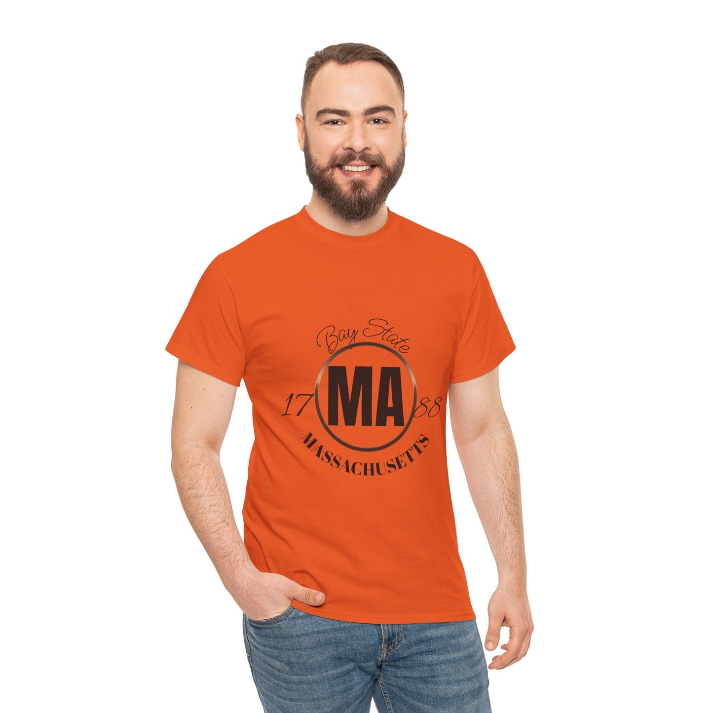 Unisex Heavy Cotton Tee with Massachusetts Design, Casual Wear, Gift for Him/Her, Travel Souvenir, Vintage Style