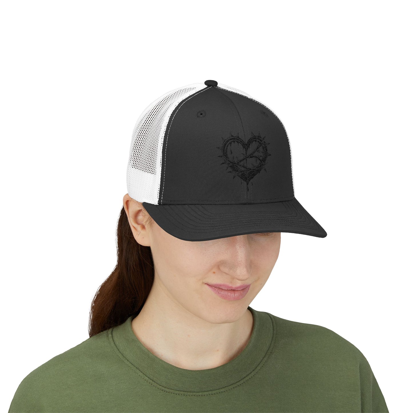 Heart-Shaped Love Snapback Trucker Cap, Adjustable Hat for Friends, Gifts for Couples, Valentine’s Day Cap, Casual Wear, Stylish Sun Hat