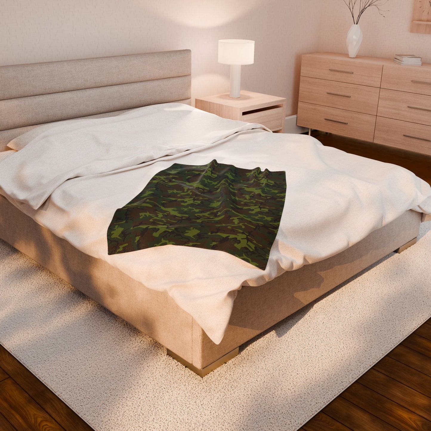 Cozy Camouflage Velveteen Plush Blanket | Soft Throw for Camping, Sofa, Home Decor, Gifts, Outdoor Events