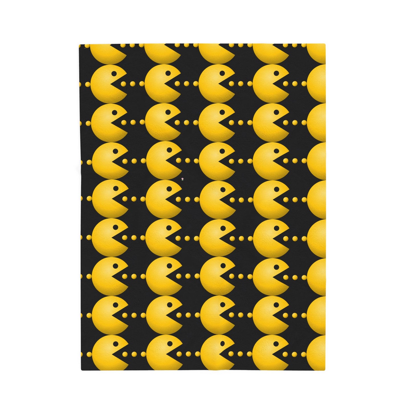Pac-Man Velveteen Plush Blanket, Cozy Gaming Throw, Retro Style Decor, Gift for Gamers, Soft Fleece Blanket, Video Game Room Accessory