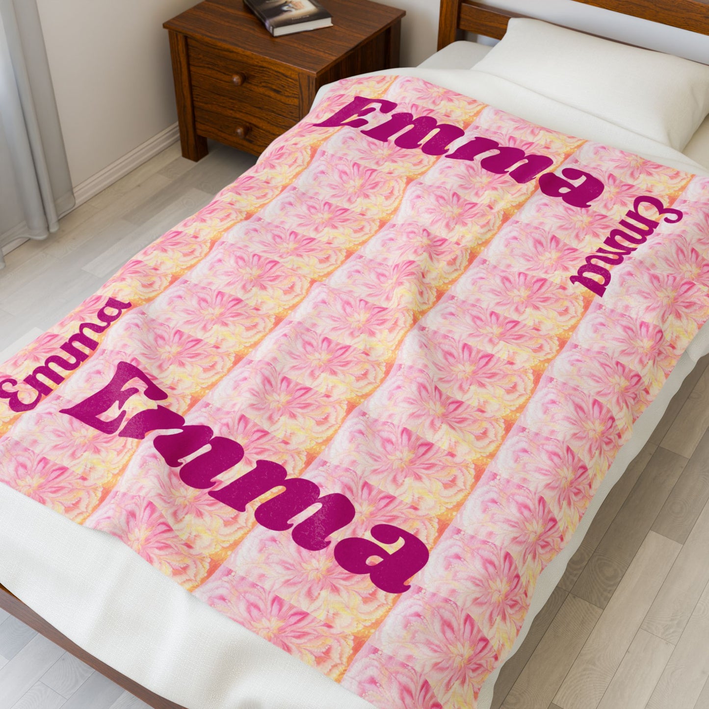 Personalized Velveteen Plush Blanket for Cozy Nights - Emma