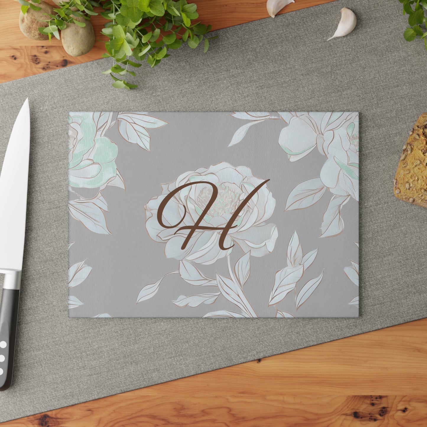 Personalized Floral Glass Cutting Board with Initials, Modern Kitchen Decor, Wedding Gift, Home Chef Gift, Elegant Kitchenware