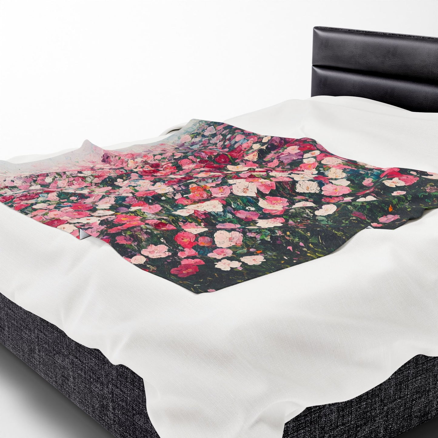 Floral Velveteen Plush Blanket, Cozy Home Decor, Gift for Her, Birthday Present, Ideal for Relaxing and Snuggling
