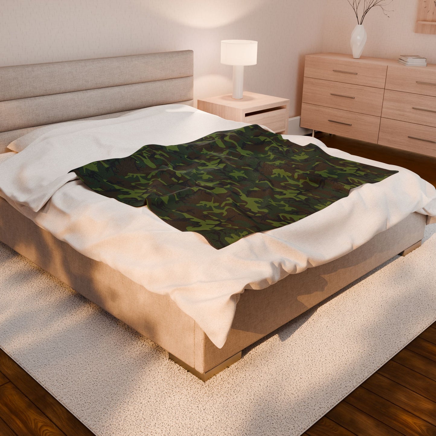Cozy Camouflage Velveteen Plush Blanket | Soft Throw for Camping, Sofa, Home Decor, Gifts, Outdoor Events