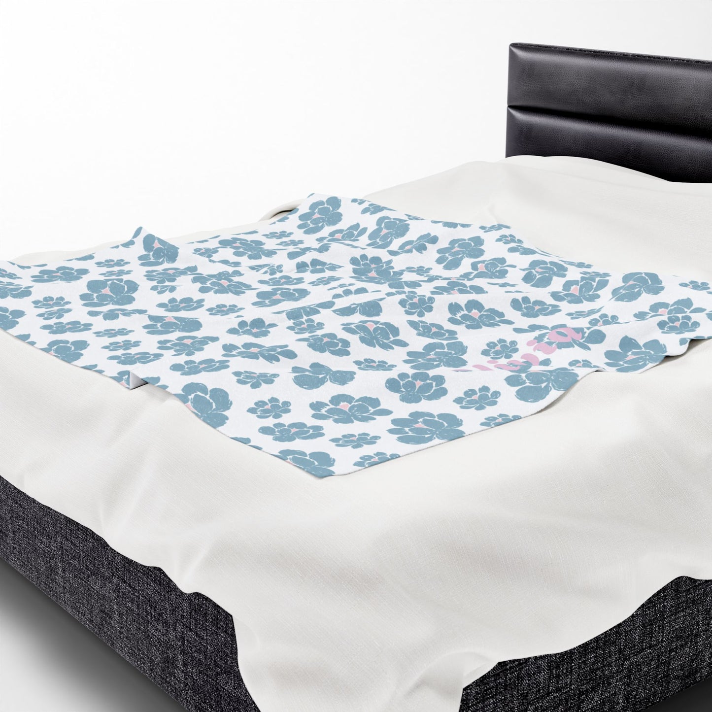 Cozy Velveteen Plush Blanket - Name - Olivia