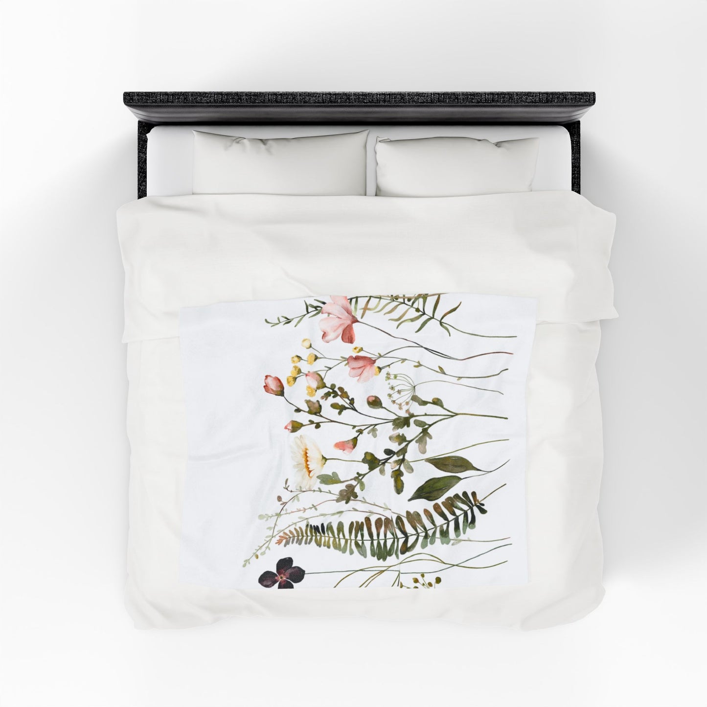 Floral Velveteen Blanket, Cozy Flower Throw, Soft Plush Blanket for Home Decor, Perfect Gift for Holidays, Nap Time Blanket