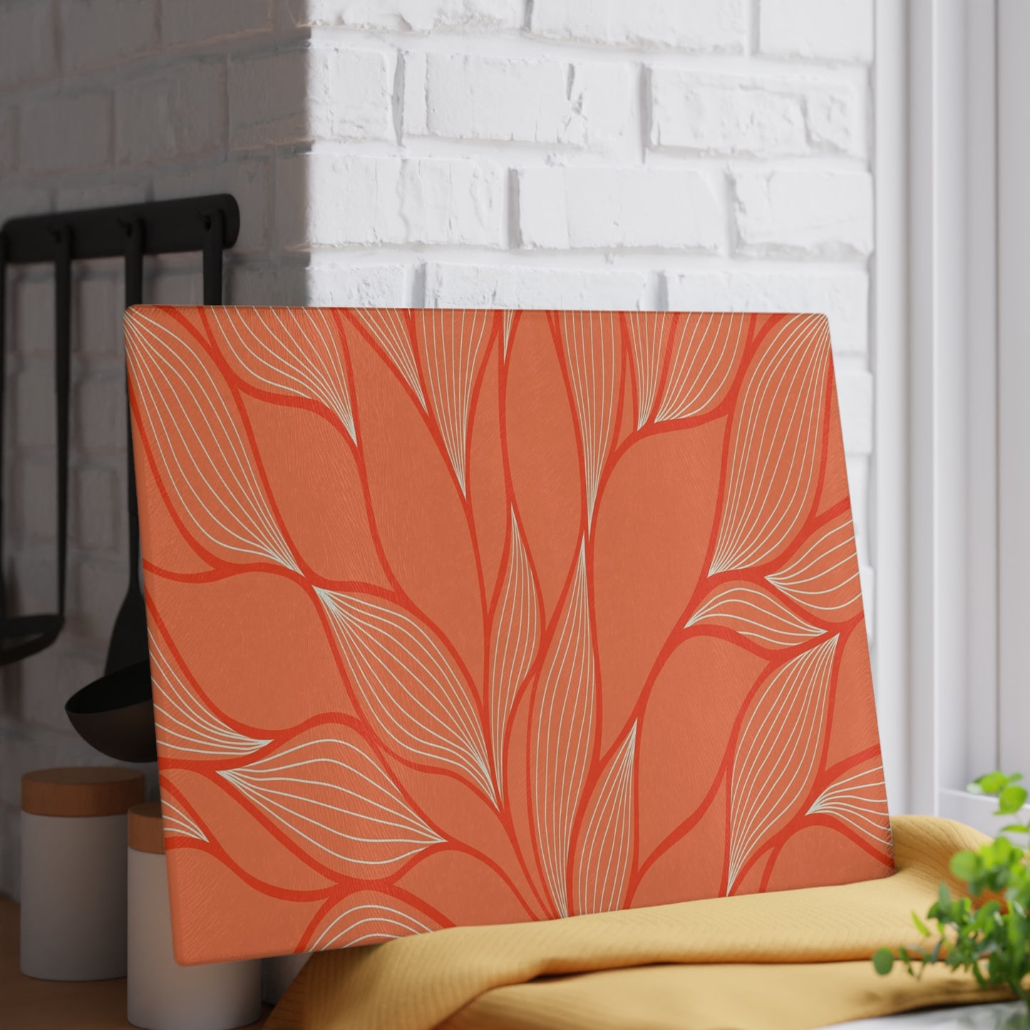 Elegant Floral Design Glass Cutting Board - Perfect for Weddings, Housewarming, or Any Culinary Enthusiast