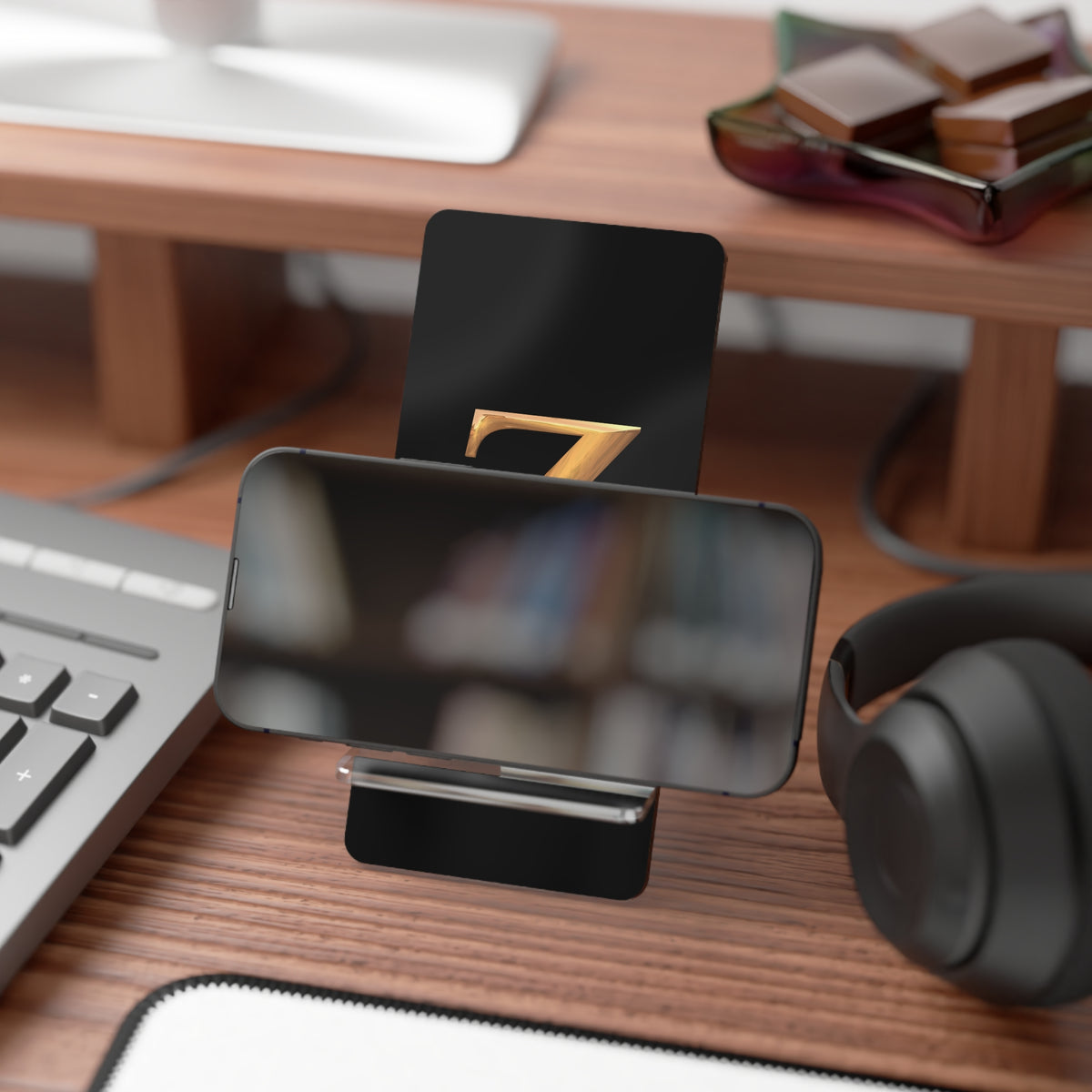 Personalized Smartphone Display Stand, Desk Organizer, Gift for Tech Lovers, Office Decor, Custom Phone Holder