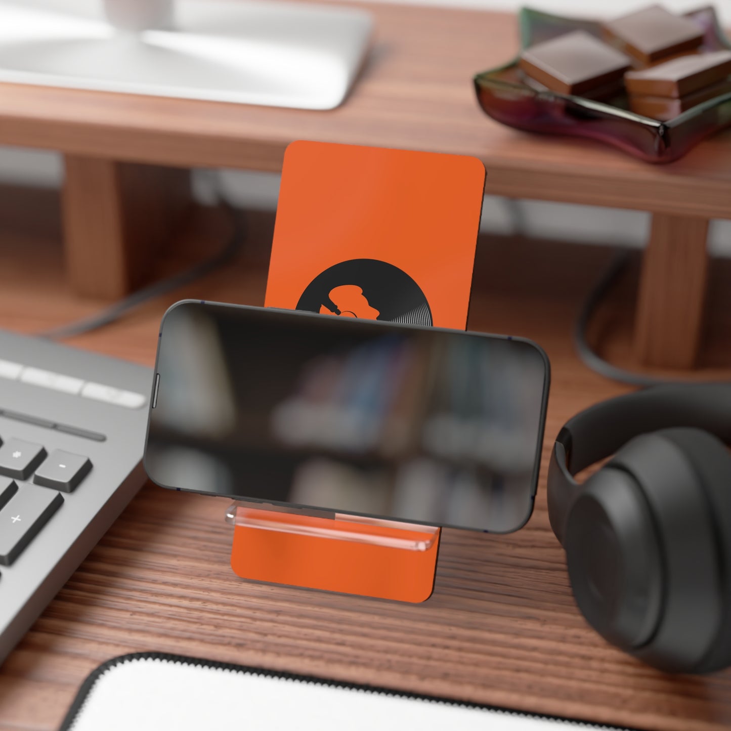 Stylish Smartphone Stand, Mobile Display Holder, Desk Organizer, Phone Dock, Gift for Music Lovers