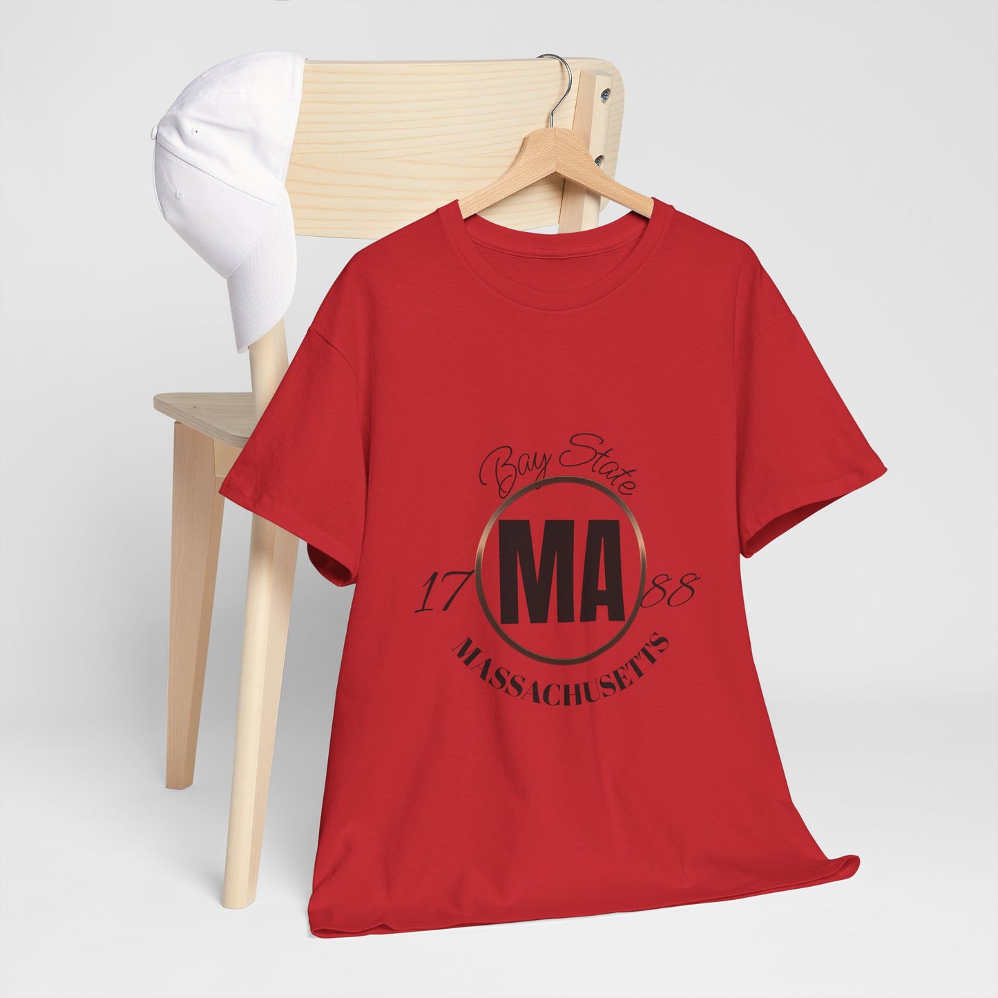 Unisex Heavy Cotton Tee with Massachusetts Design, Casual Wear, Gift for Him/Her, Travel Souvenir, Vintage Style