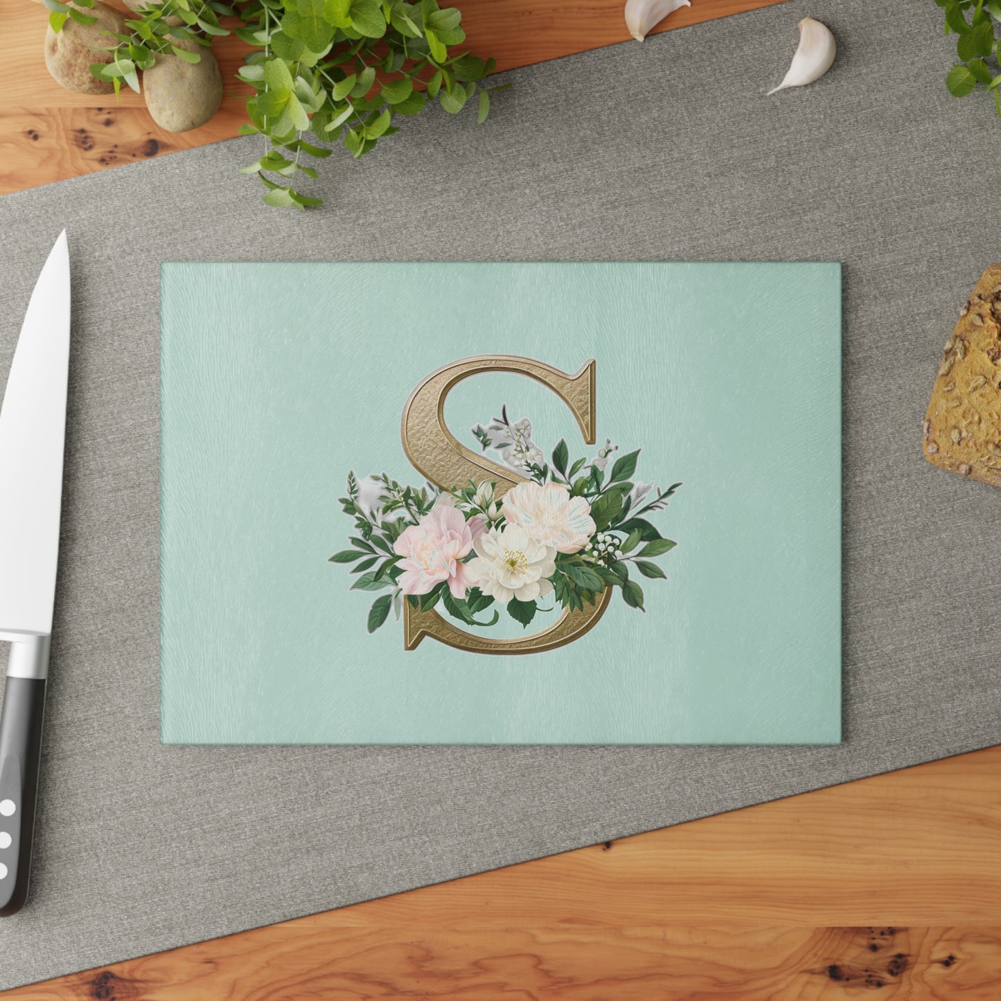Personalized Floral Glass Cutting Board, Elegant Kitchen Decor, Gifts for Chefs, Wedding Present, Monogrammed Gift