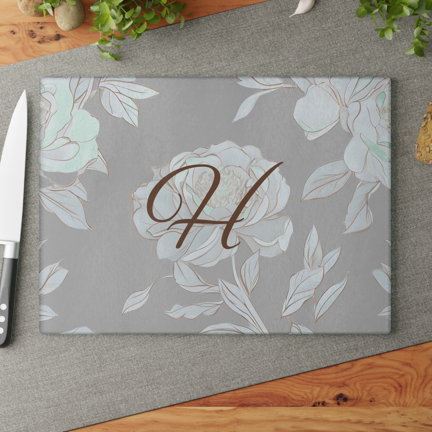 Personalized Floral Glass Cutting Board with Initials, Modern Kitchen Decor, Wedding Gift, Home Chef Gift, Elegant Kitchenware