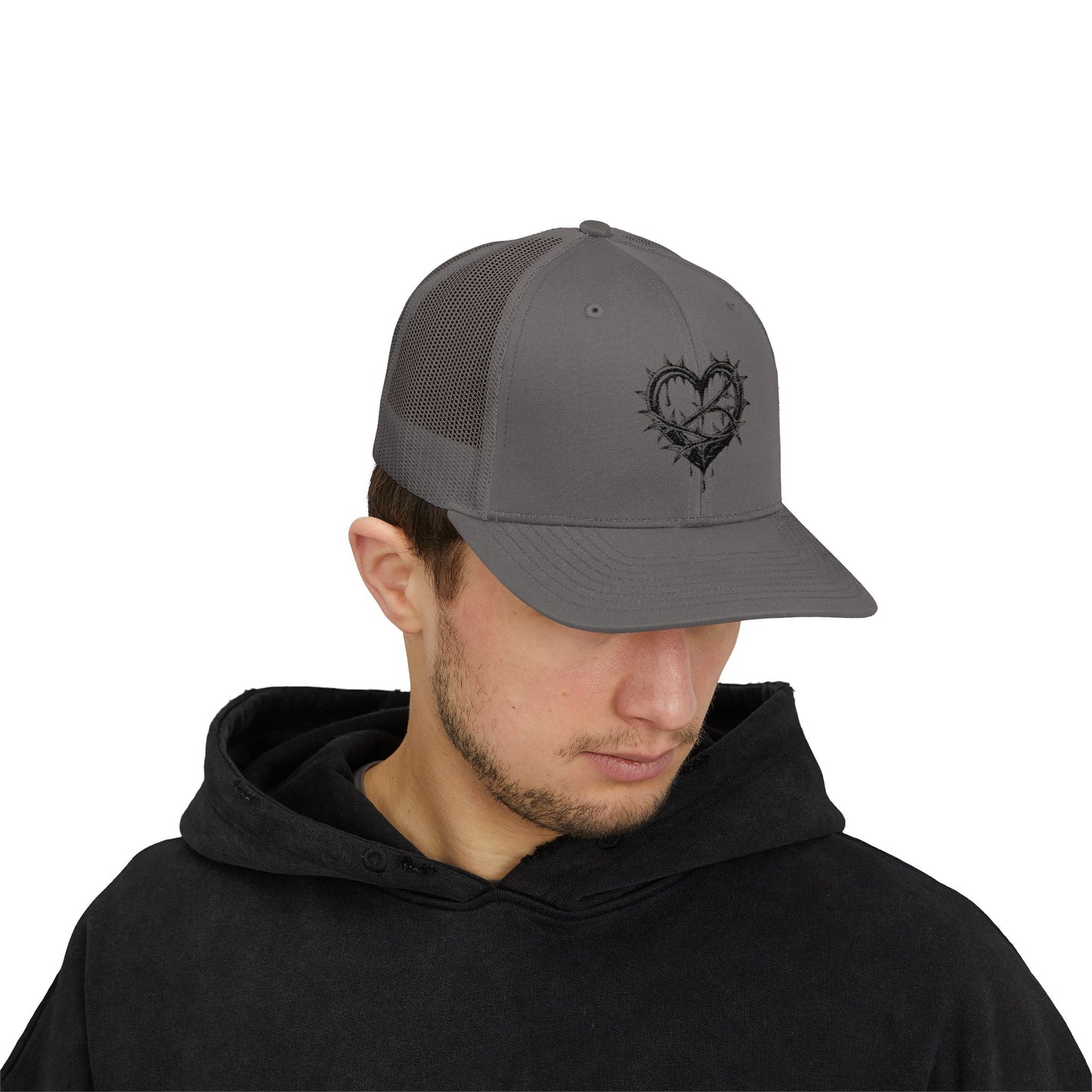 Heart-Shaped Love Snapback Trucker Cap, Adjustable Hat for Friends, Gifts for Couples, Valentine’s Day Cap, Casual Wear, Stylish Sun Hat