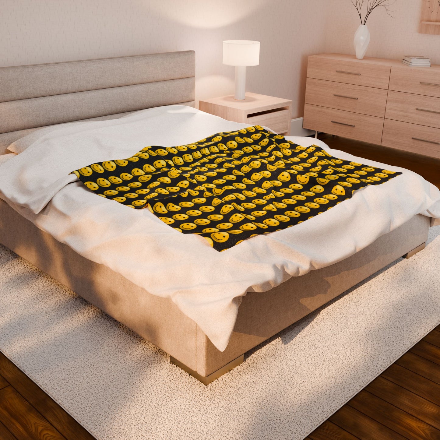 Smiley Face Velveteen Plush Blanket | Cozy Throw for Kids, Gift for Happiness, Home Decor, Soft Blanket for Couch, Smiley Decor