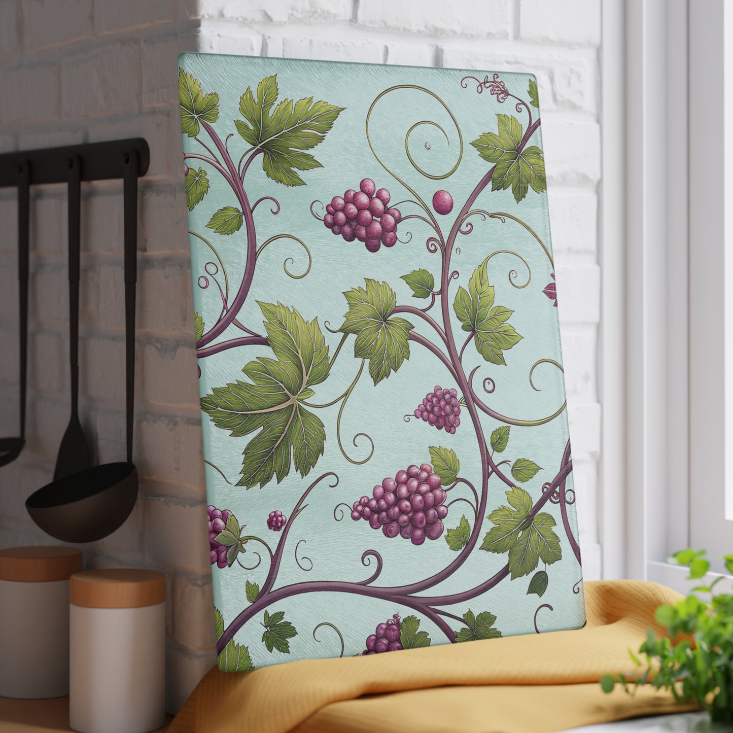 Elegant Grape Vine Glass Cutting Board, Kitchen Decor, Chef Gift, Housewarming Present, Wine Lover's Accessory