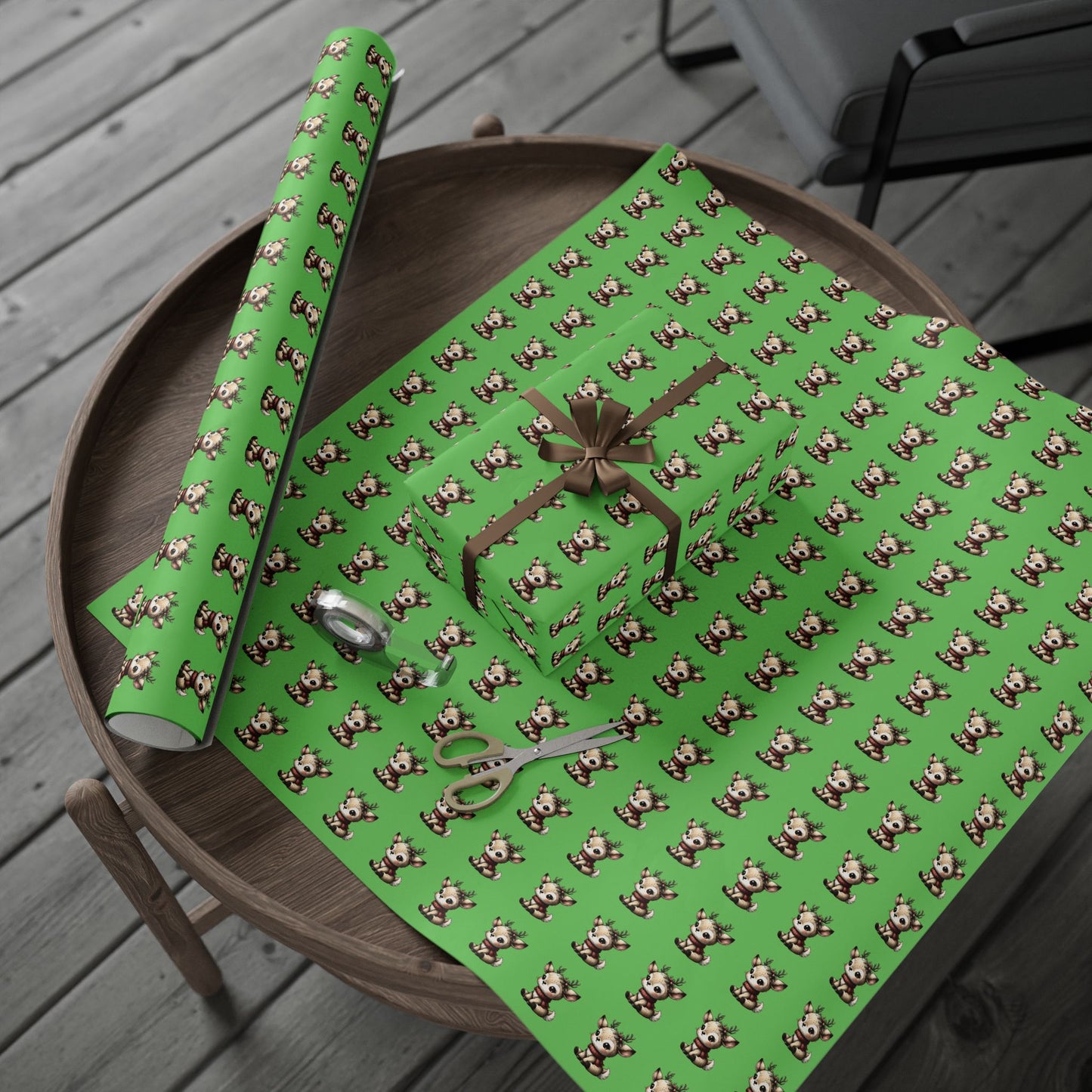 Green Reindeer Pattern Wrapping Paper — Cute Holiday Gift Wrap