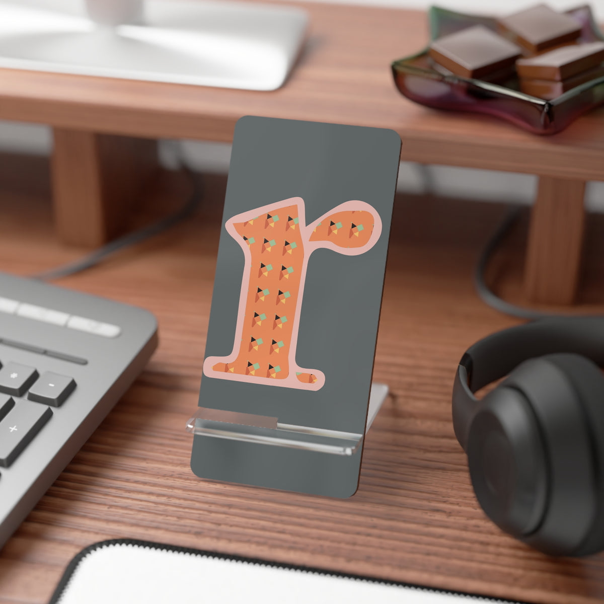 Stylish Smartphone Stand, Desk Organizer, Mobile Accessory, Customizable Phone Holder, Perfect Gift for Tech Lovers