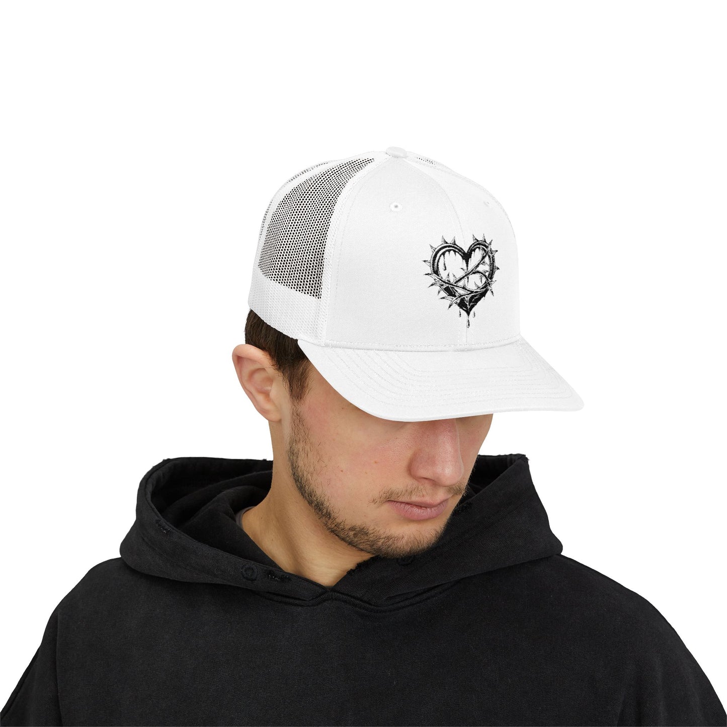 Heart-Shaped Love Snapback Trucker Cap, Adjustable Hat for Friends, Gifts for Couples, Valentine’s Day Cap, Casual Wear, Stylish Sun Hat