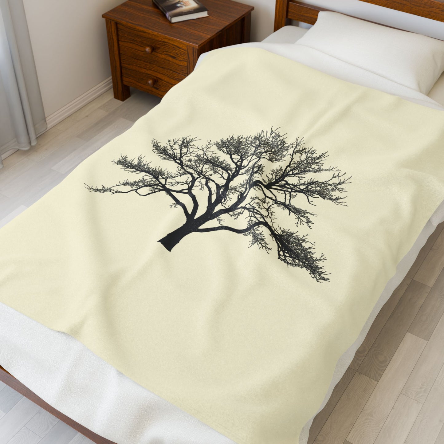 Cozy Nature-Inspired Velveteen Plush Blanket, Soft Throw Blanket, Tree Art Decor, Gift for Her, Home Essentials, Autumn Decor