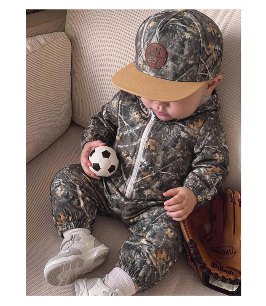 SHEIN Baby Boy Autumn/Winter Casual Branch Print Zip-Up Hooded Warm Jumpsuit