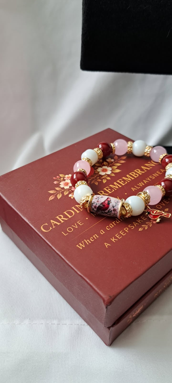Cardinal Bird Beaded Bracelet, Red White Pink Natural Stone Stretch Bracelet with Cardinal Charm, Messenger of Love Sympathy Memorial Jewelry Gift