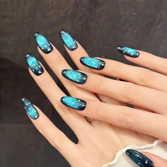 365nails: "Starry Night Blue" – Gradient Glitter Glass Bead Cat Eye Handmade Short Square Nails – Image 2