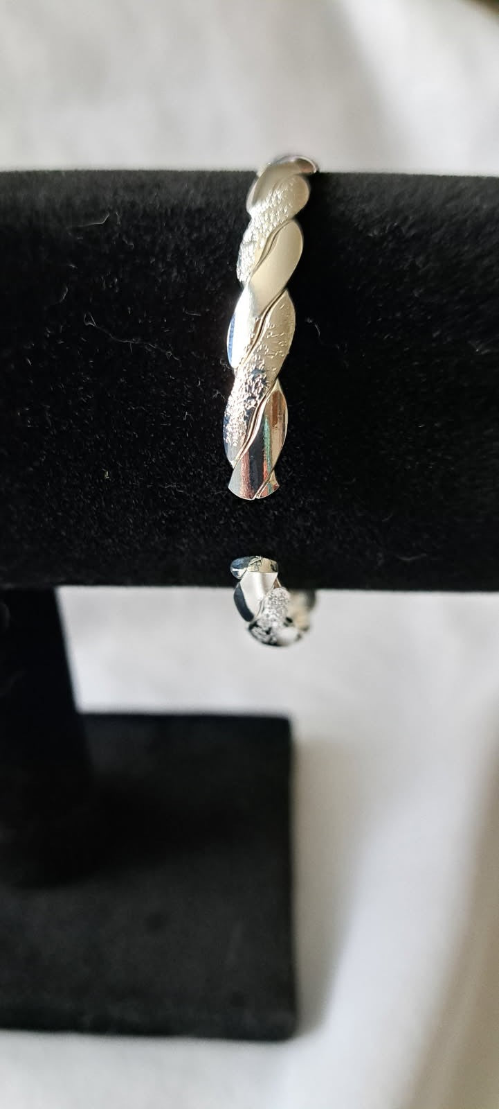 925 Silver Twisted Bangle Bracelet