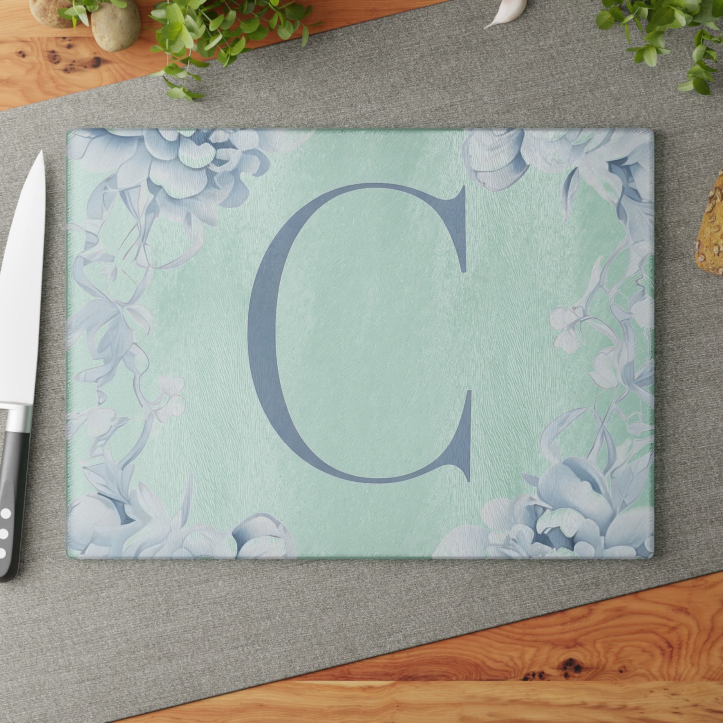 Elegant Floral Monogram Glass Cutting Board, Personalized Kitchen Decor, Wedding Gift, Housewarming Gift, Cooking Essentials, Unique Gift