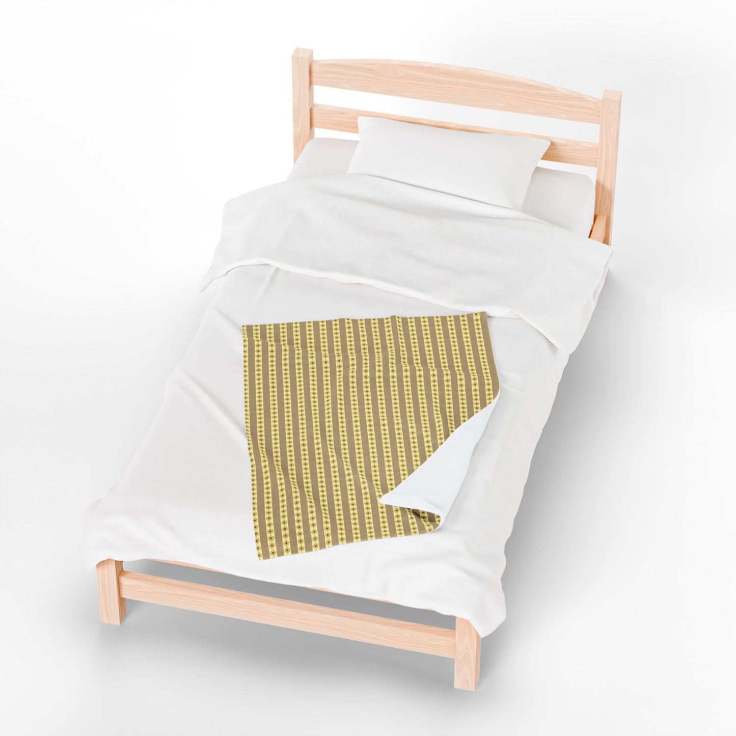 Cozy Velveteen Plush Blanket - Soft Throw for Home Decor, Perfect for Gift Giving, Snuggling, and Cozy Nights