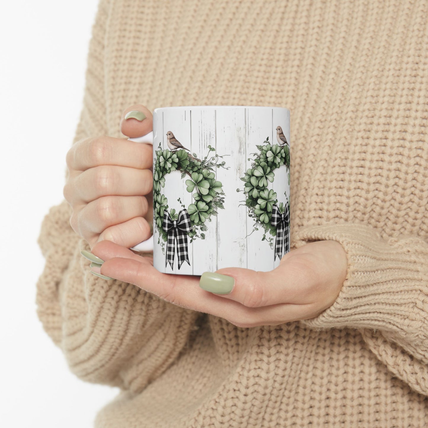 Green Wreath, Gift for Friends, Home Décor, Coffee Mug, Holiday Celebration