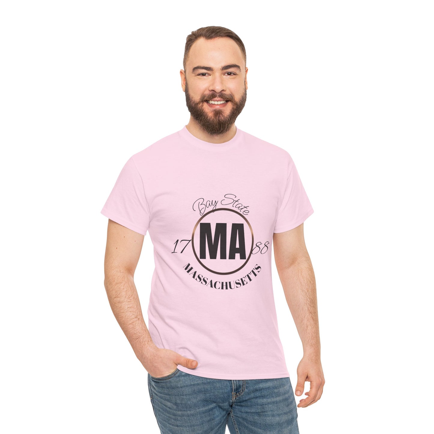 Unisex Heavy Cotton Tee with Massachusetts Design, Casual Wear, Gift for Him/Her, Travel Souvenir, Vintage Style
