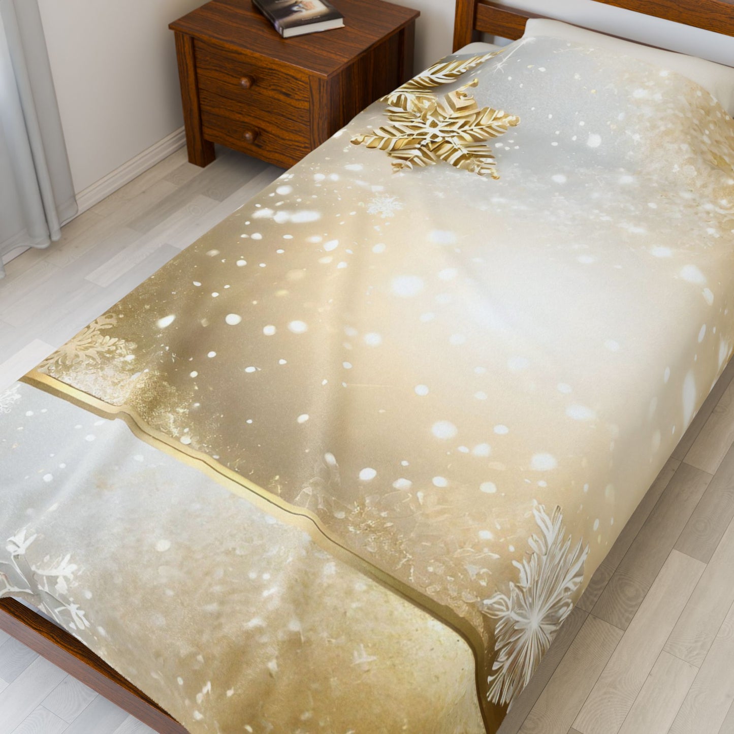 Gold Snowflake Velveteen Plush Blanket — Holiday Cozy Throw