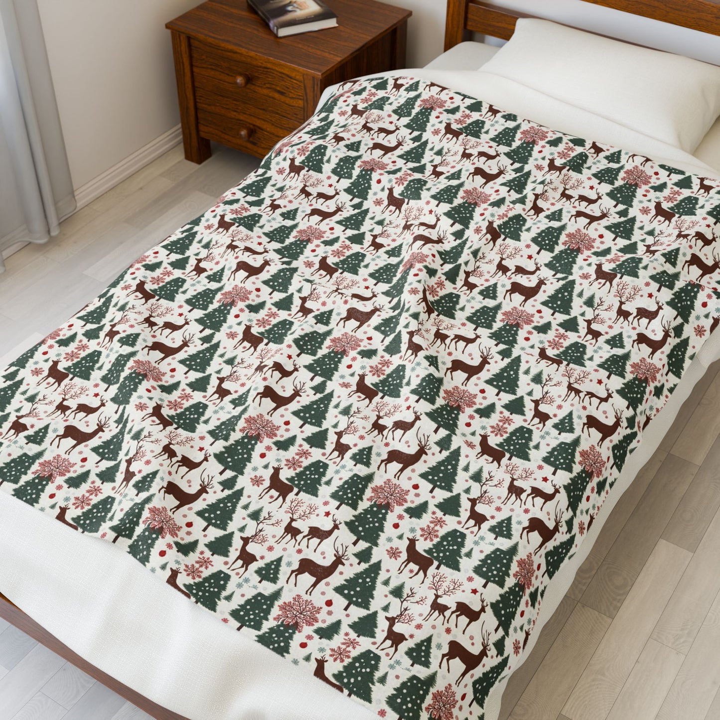 Christmas Reindeer & Pine Trees Velveteen Plush Blanket — Cozy Holiday Throw