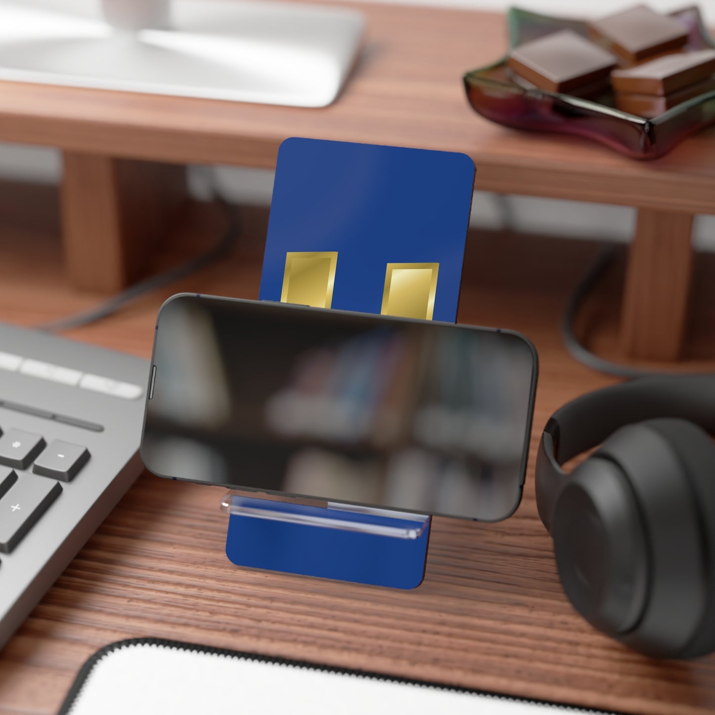 Stylish Smartphone Stand, Personalized Phone Holder, Desk Organizer, Tech Gift, Customizable Display, Home Office Decor