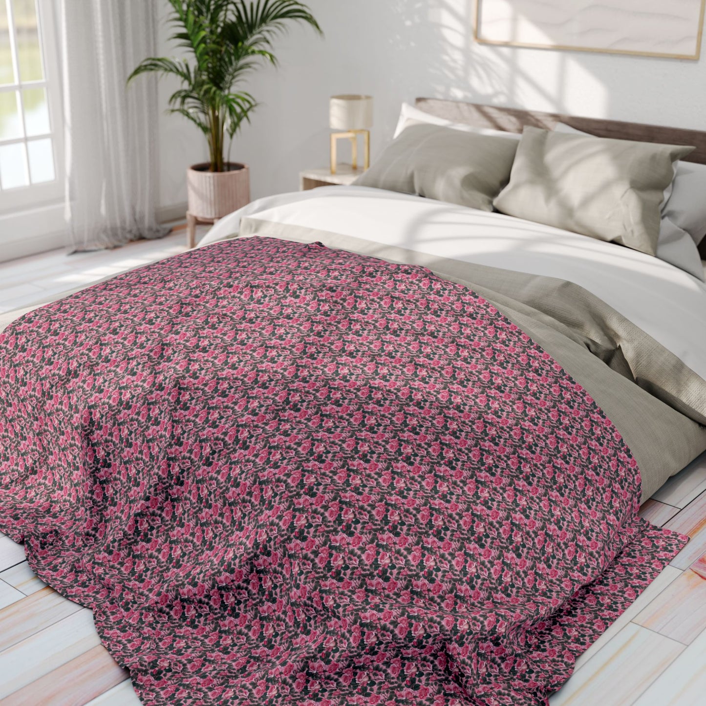 Cozy Floral Fleece Blanket | Gift for Home Decor, Warm Throw for Winter, Bed or Couch Accessory, Birthday, Housewarming