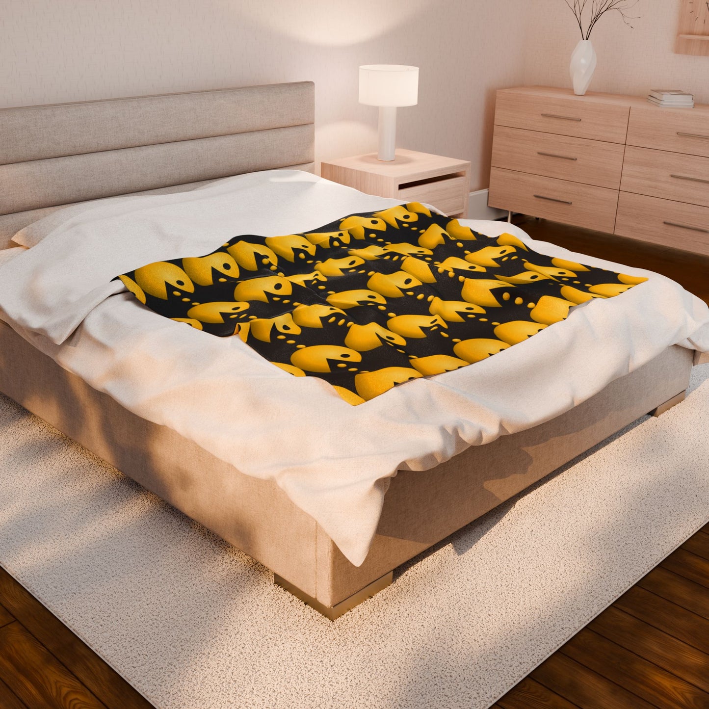 Pac-Man Velveteen Plush Blanket, Cozy Gaming Throw, Retro Style Decor, Gift for Gamers, Soft Fleece Blanket, Video Game Room Accessory
