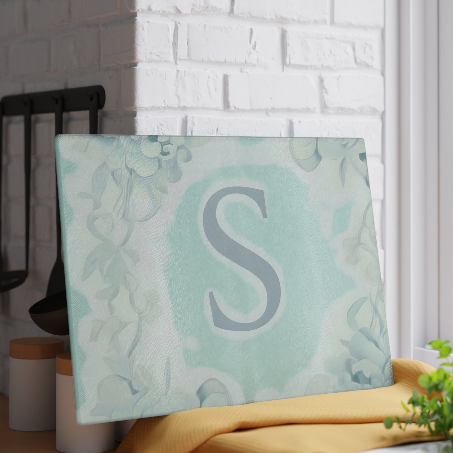 Personalized Floral Initial Glass Cutting Board, Kitchen Decor, Wedding Gift, Housewarming, Culinary Gift, Custom Kitchenware