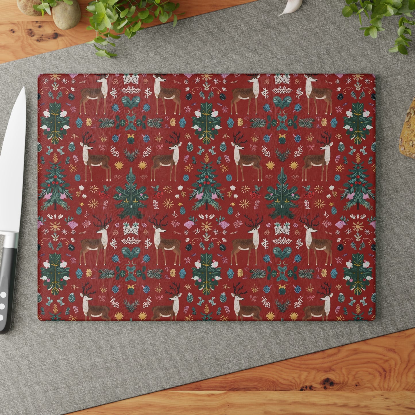 Christmas Reindeer Glass Cutting Board — Festive Holiday Kitchen Decor