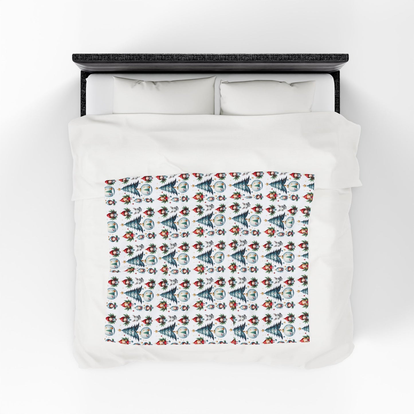 Christmas Gnome & Tree Velveteen Plush Blanket — Cozy Holiday Throw