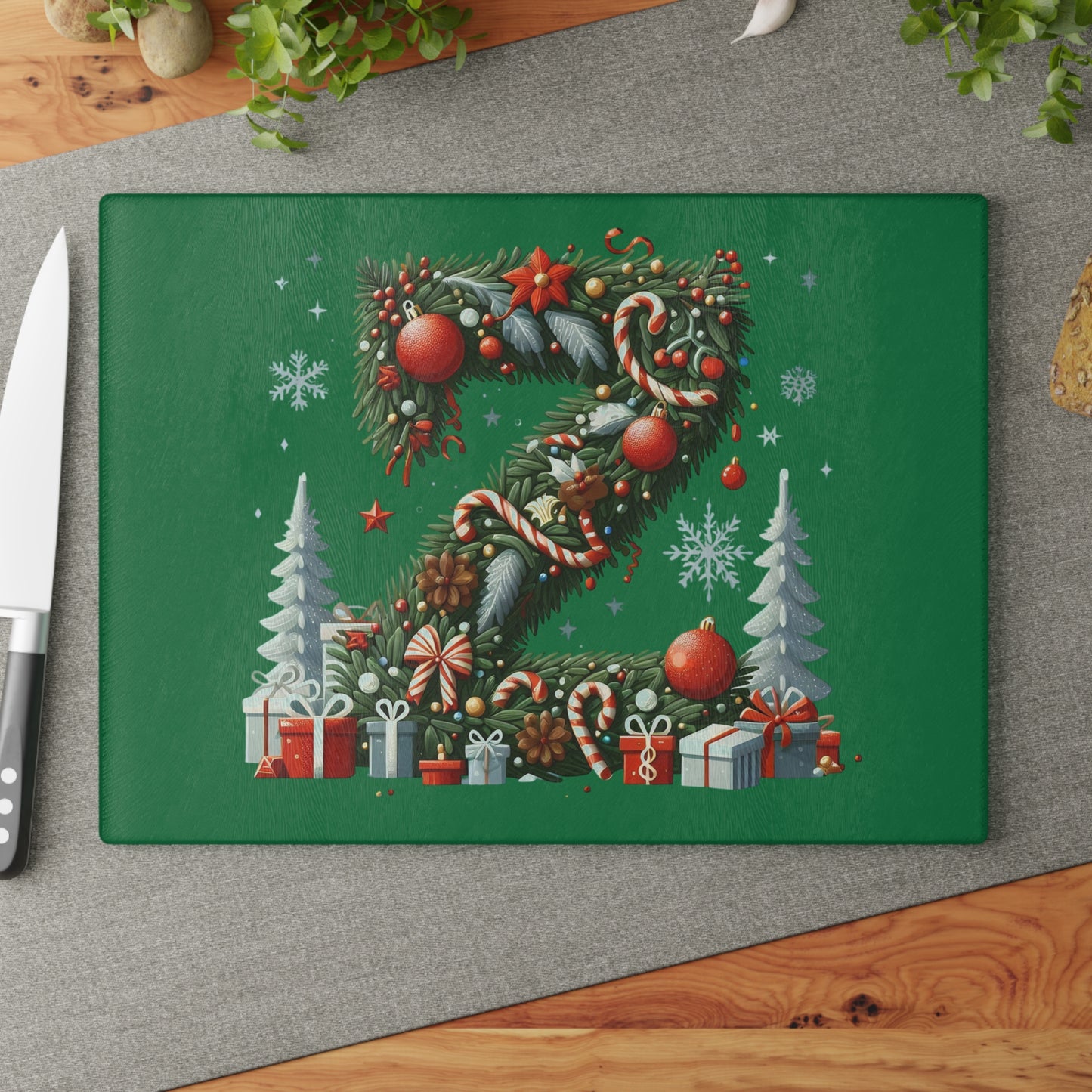 Christmas Wreath 'Z' Glass Cutting Board – Festive Holiday Kitchen Board, Candy Cane & Ornaments Design