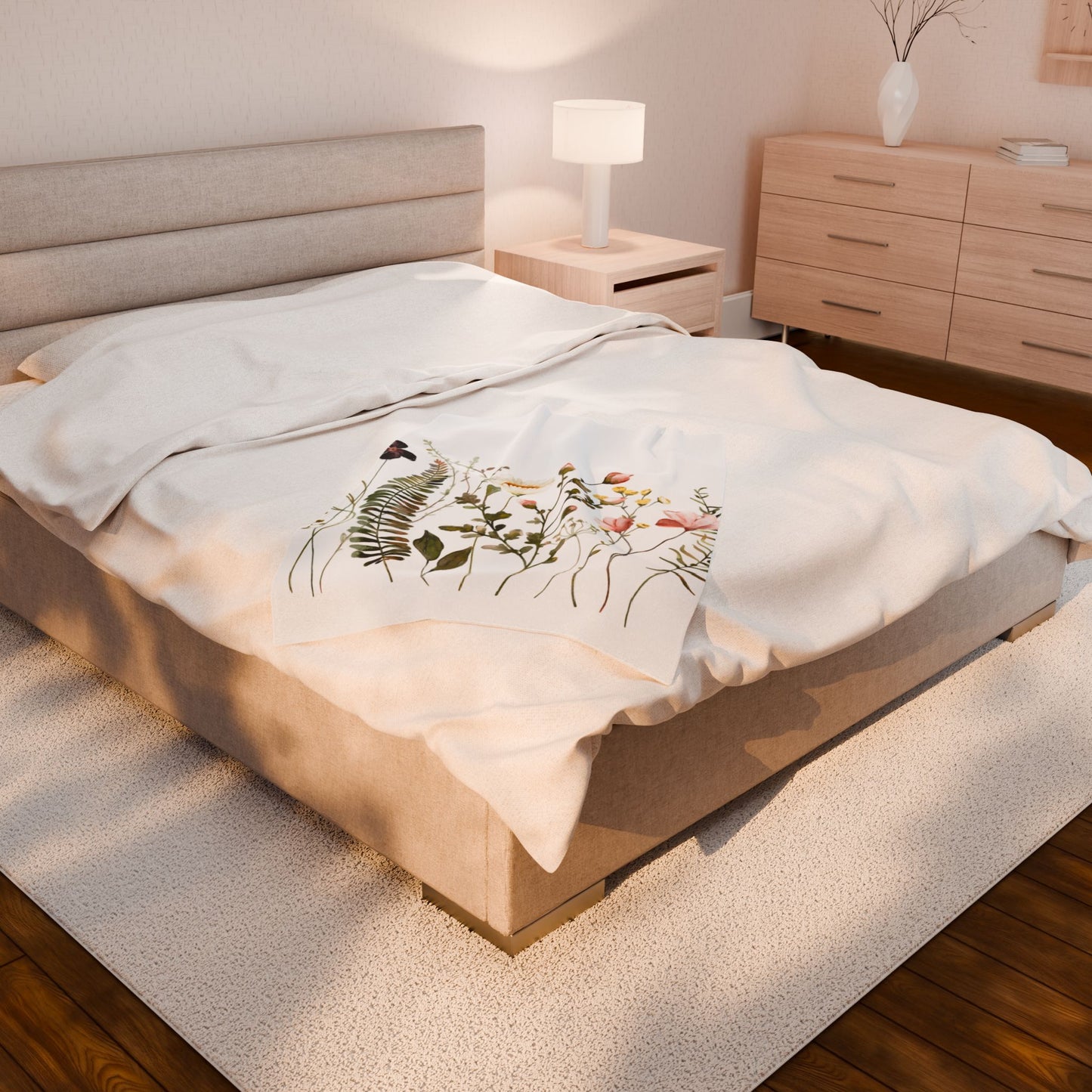 Floral Velveteen Blanket, Cozy Flower Throw, Soft Plush Blanket for Home Decor, Perfect Gift for Holidays, Nap Time Blanket