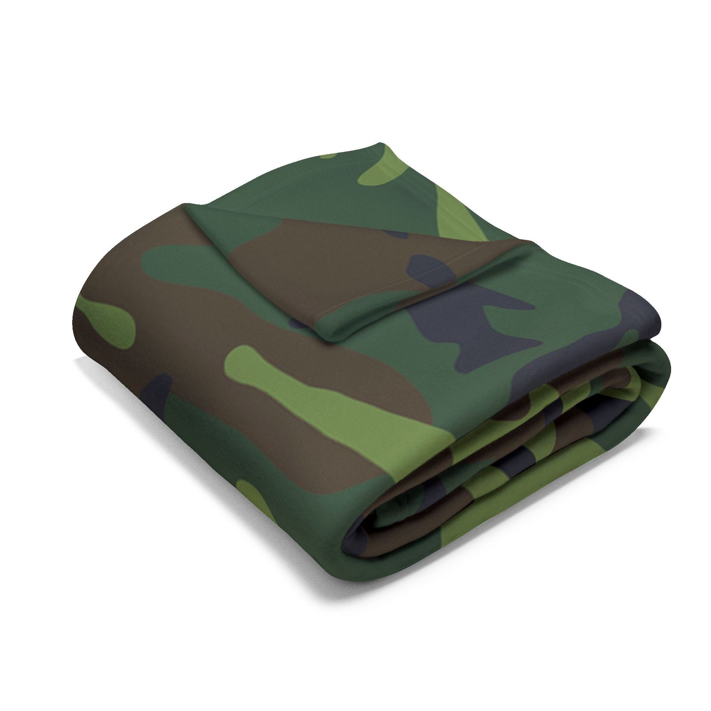 Camouflage Fleece Blanket, Cozy Decor for Outdoor Lovers, Perfect for Camping, Gifting, Military Veterans, Warm Home Accessory