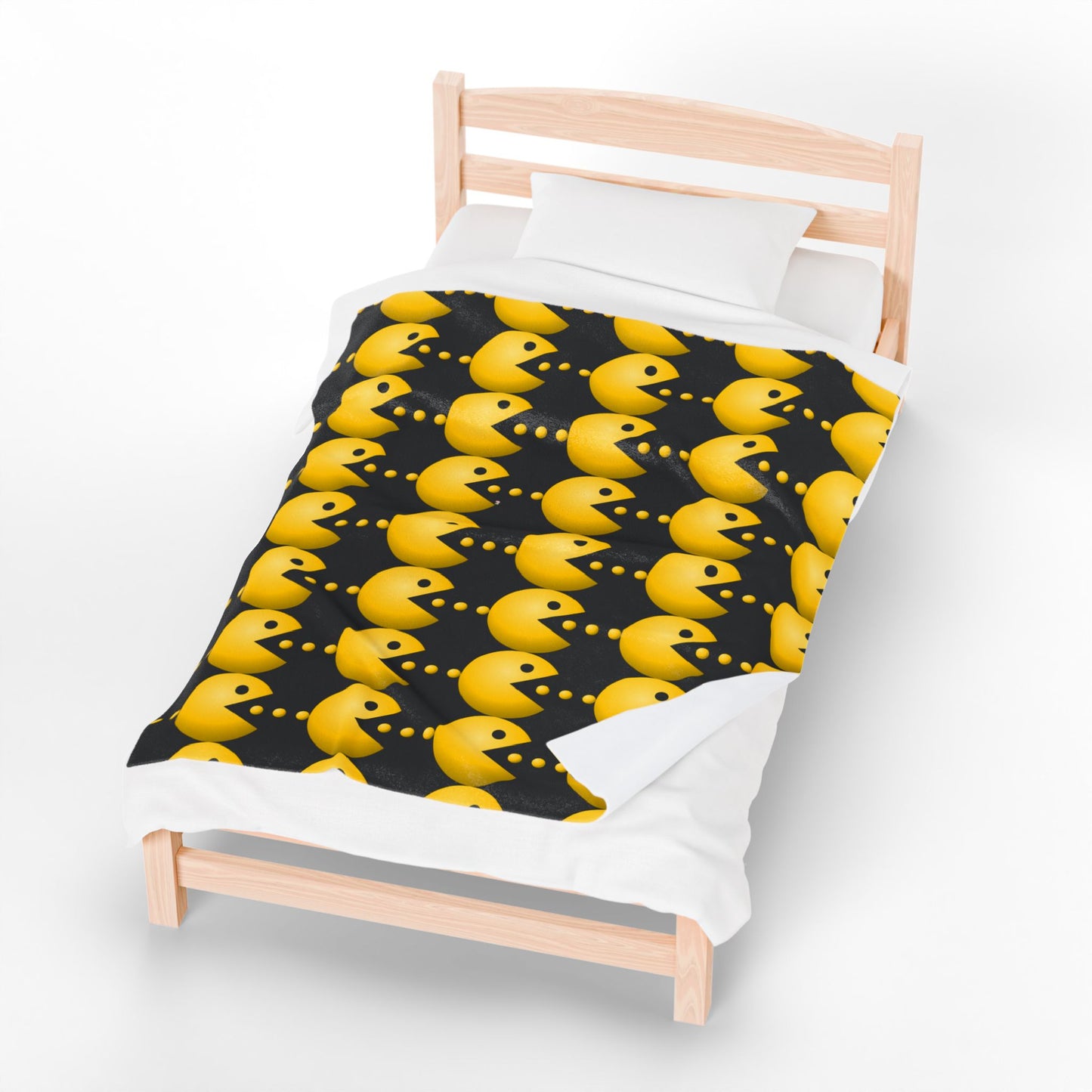 Pac-Man Velveteen Plush Blanket, Cozy Gaming Throw, Retro Style Decor, Gift for Gamers, Soft Fleece Blanket, Video Game Room Accessory
