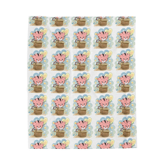 Floral Pattern Velveteen Plush Blanket, Soft Throw for Cozy Nights