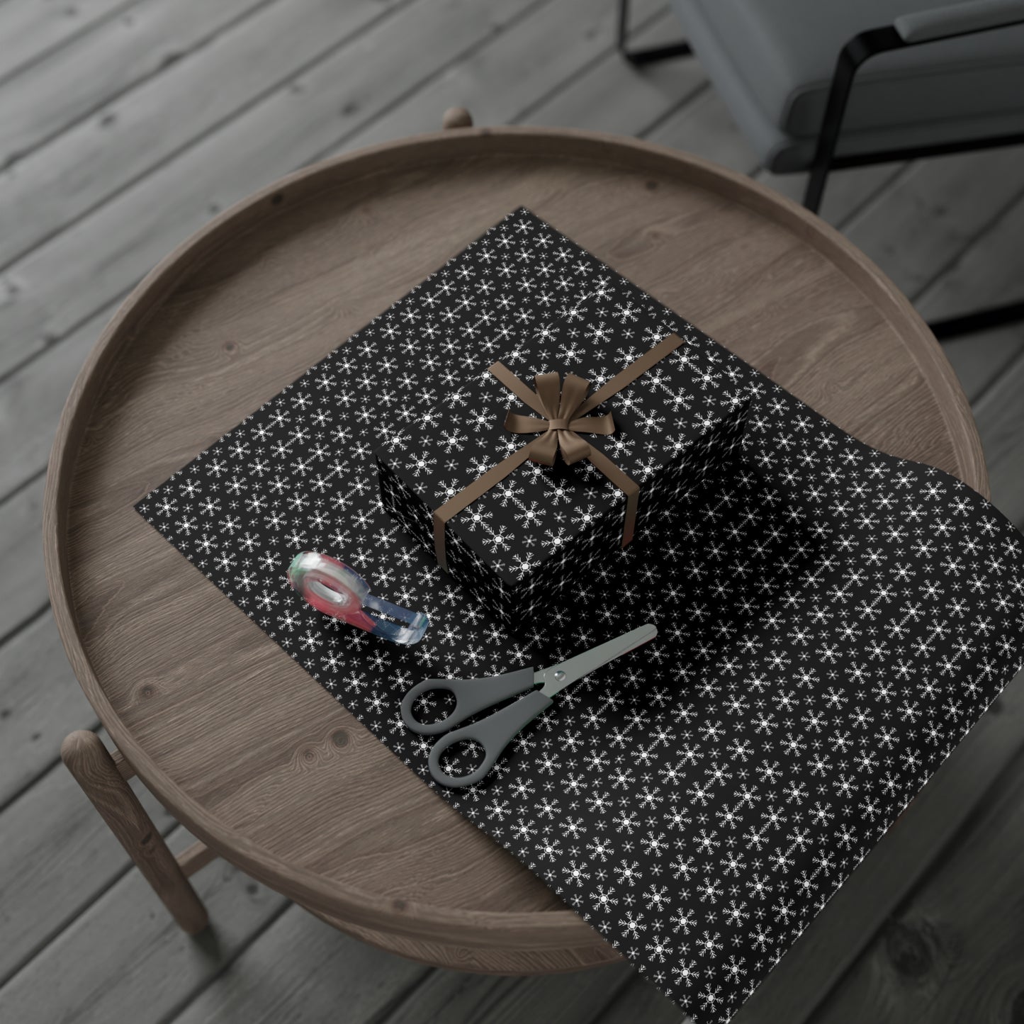 Elegant Snowflake Gift Wrap Papers, Holiday Gift Wrap, Christmas Wrapping Paper, Winter Party Supplies, Black and White Wrapping