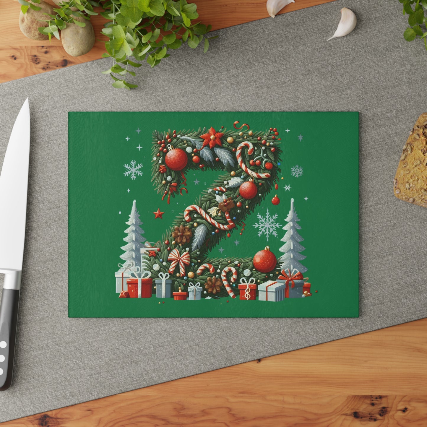Christmas Wreath 'Z' Glass Cutting Board – Festive Holiday Kitchen Board, Candy Cane & Ornaments Design